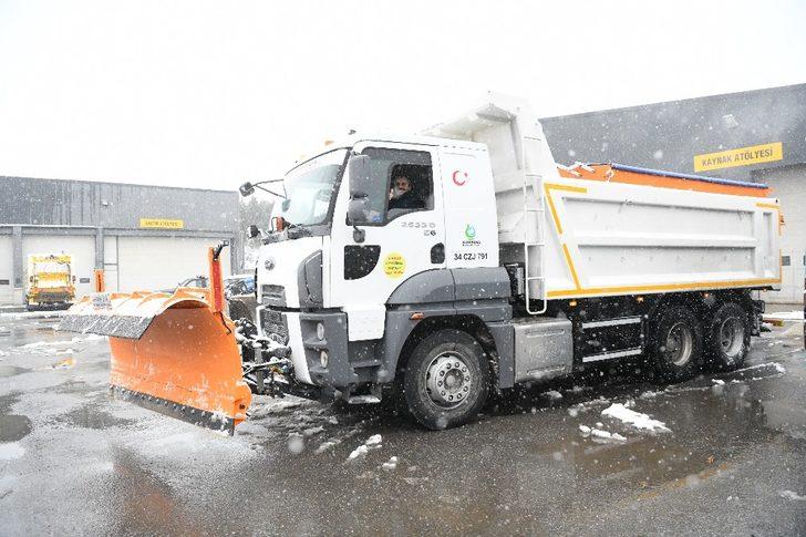 Çayırova’da karla mücadele sürüyor G4