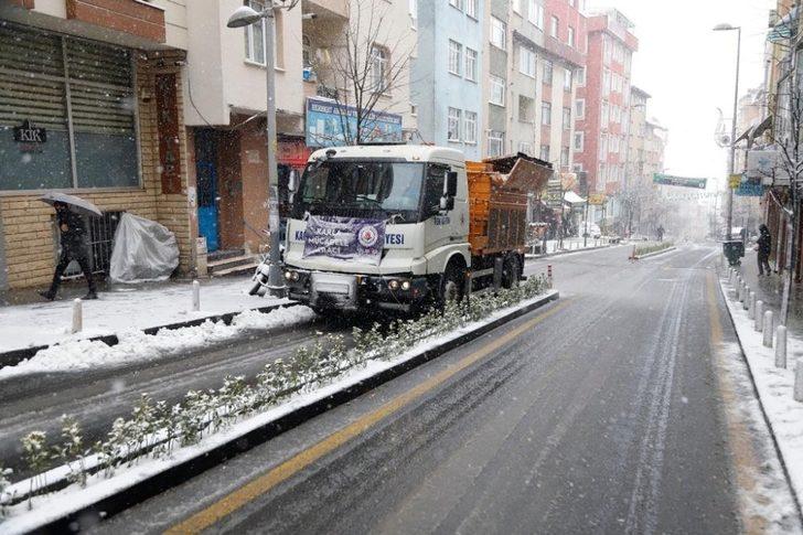 Kağıthane’de karla mücadele 24 saat sürüyor G4
