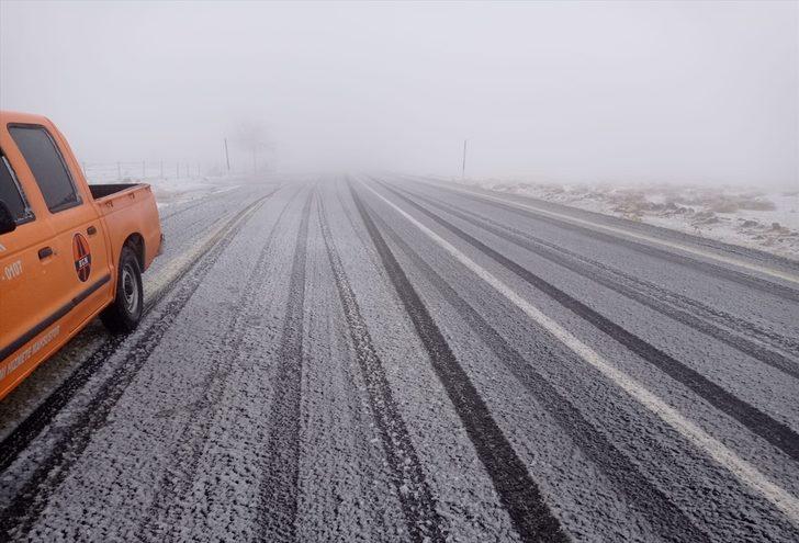 Şanlıurfa'nın yüksek kesimlerinde kar yağışı etkili oluyor G1