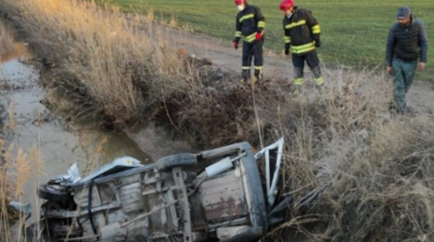 Konya’da hafif ticari araç kanala uçtu: 1 ölü, 1 yaralı