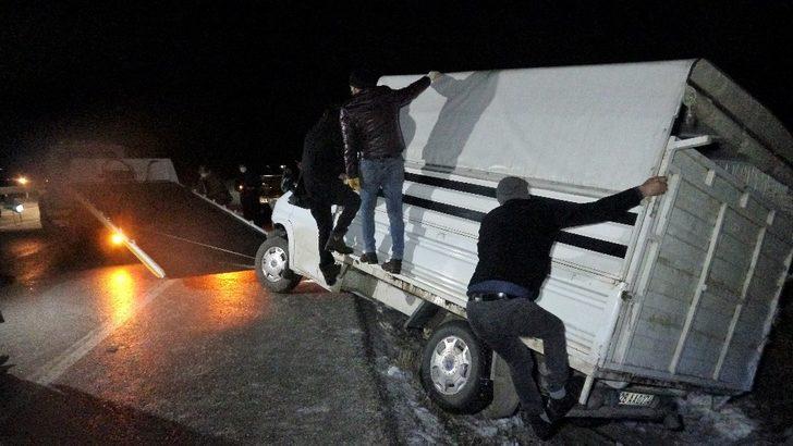 Tokat’ta gizli buzlanma kazalara neden oldu: 4 yaralı G1