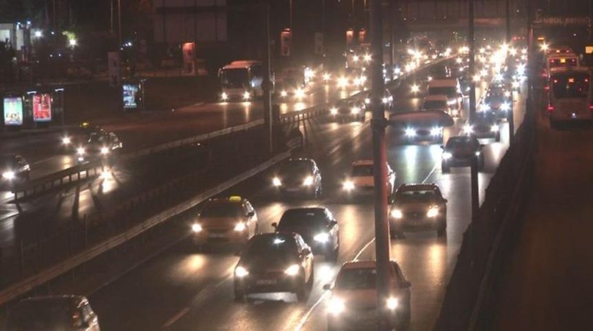 Hafta sonu sokağa çıkma kısıtlaması sona erdi