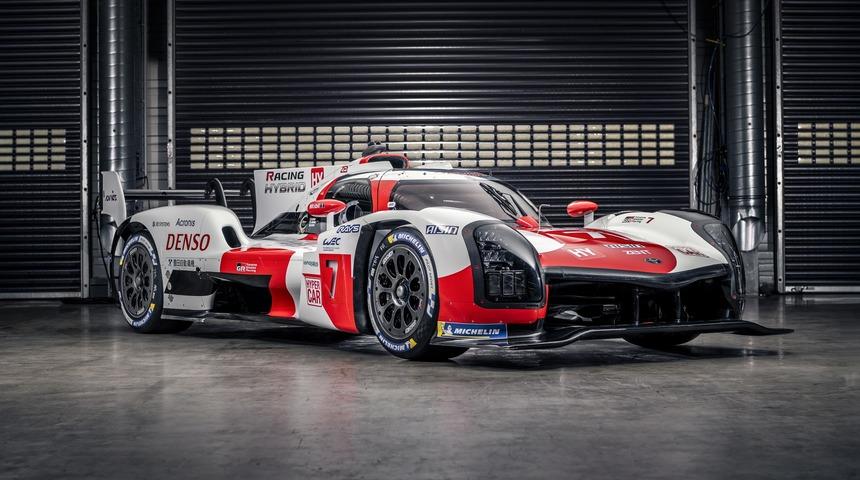 Toyota Gazoo Racing, GR10 modelini tanıttı. 