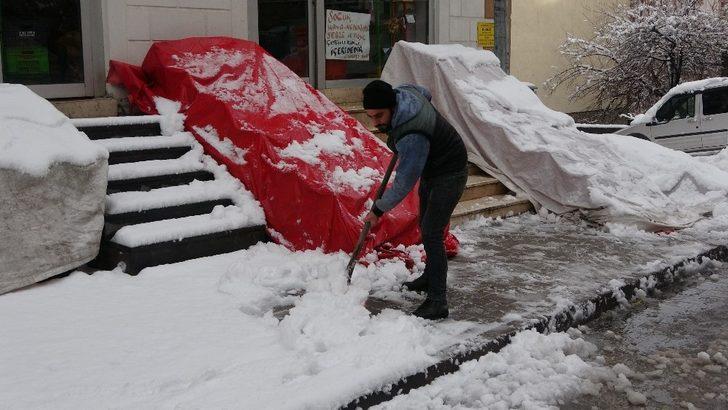 Muş’ta 215 köy yolu ulaşıma kapandı G5