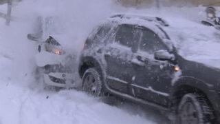 Kağıthane'de karlı yoldaki kazalar kamerada