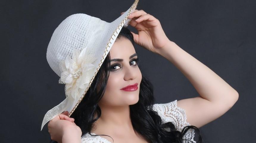 Dadaş kızı Ülkü Eyupoğulları yeni projeleriyle hayranlarının karşısına çıkmaya hazırlanıyor