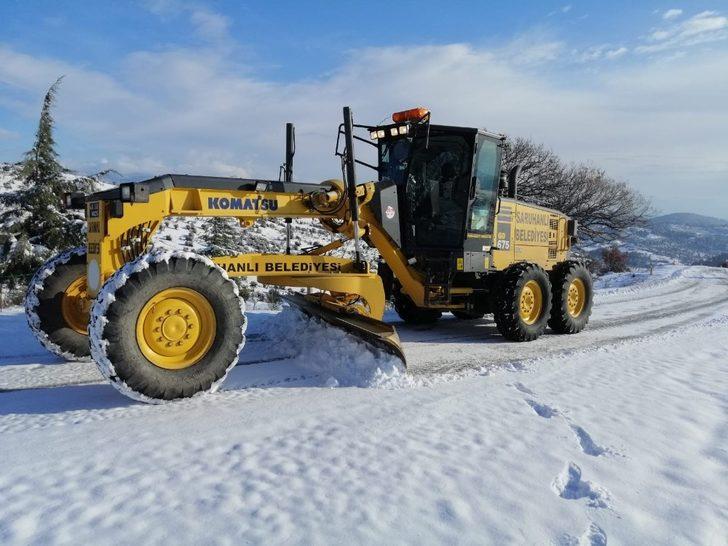 Saruhanlı Belediyesi kapanan yolları ulaşıma açtı G3