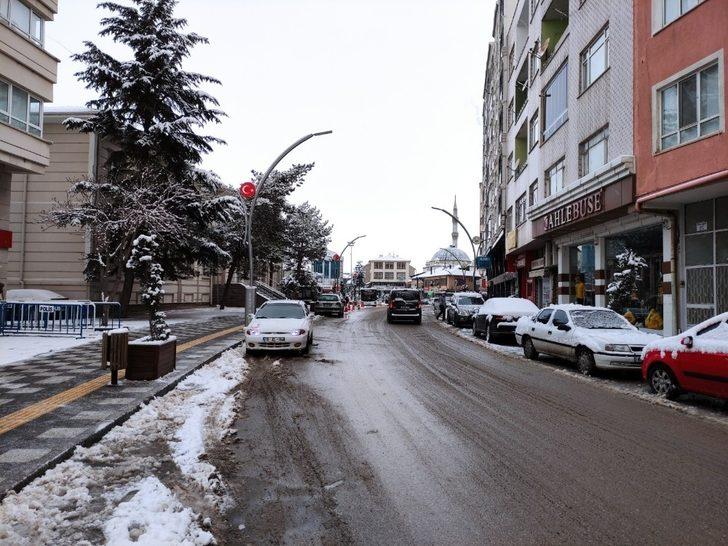 Sungurlu yeni haftaya kar ile uyandı G4