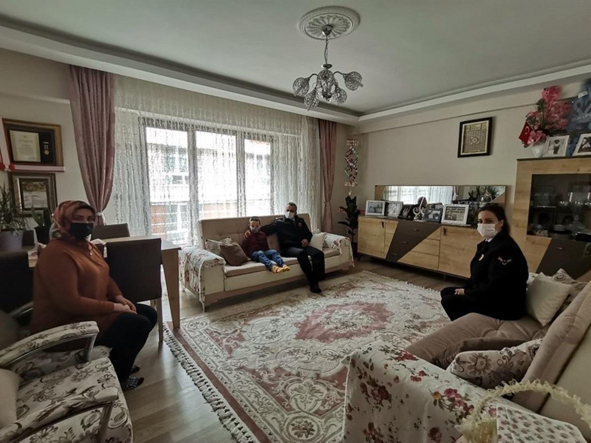 Jandarma Komutanı Atasoy&rsquo;dan şehit ailesi ve gazi ziyareti