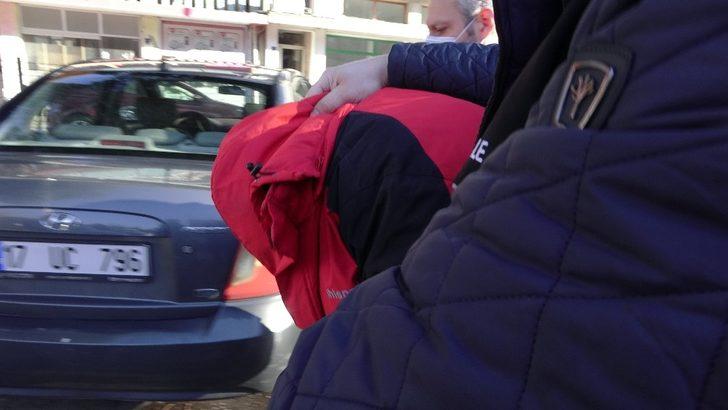 Çanakkale’de 5 kadını elle taciz eden zanlı adliyeye sevk edildi G4