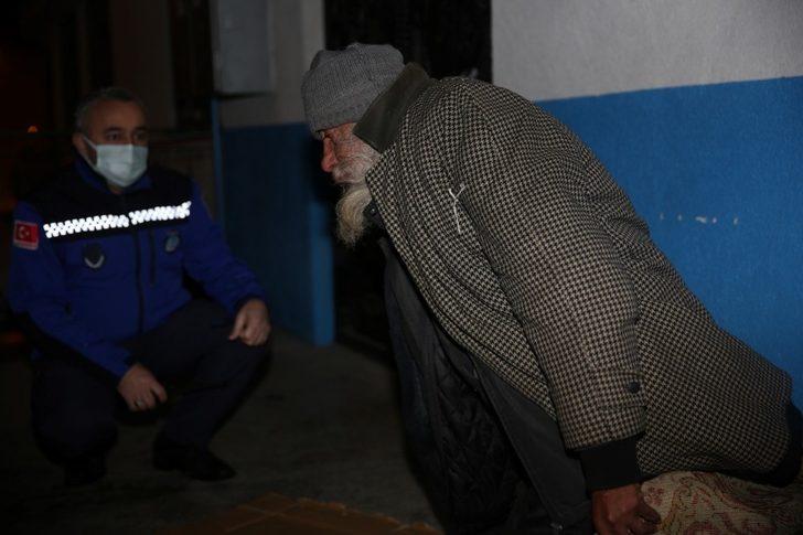 Sokakta kalanlara barınma merkezinde misafir ediliyor G3