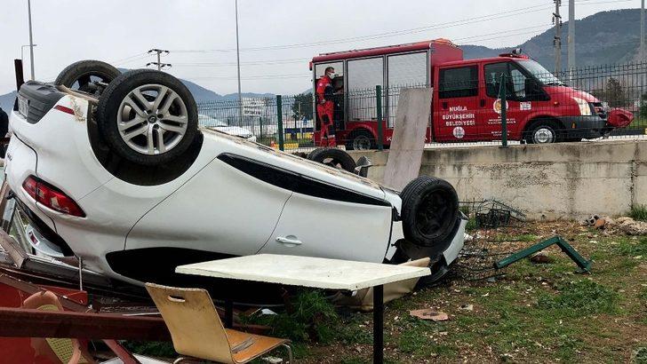 Takla atan otomobilden sağ çıktı G2