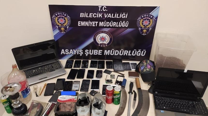 2 g&uuml;nde 6 işyerine giren hırsız tutuklandı