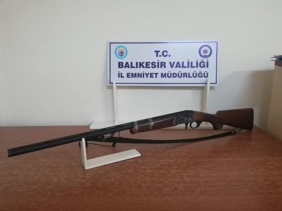 Balıkesir&rsquo;de 8 aranan şahıs yakalandı