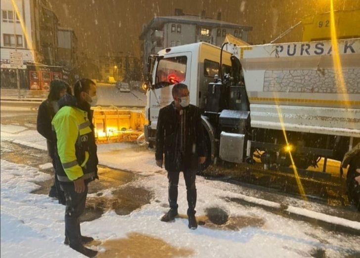 Pursalar Belediye Başkanı Çetin, karla mücadele için sahada G5