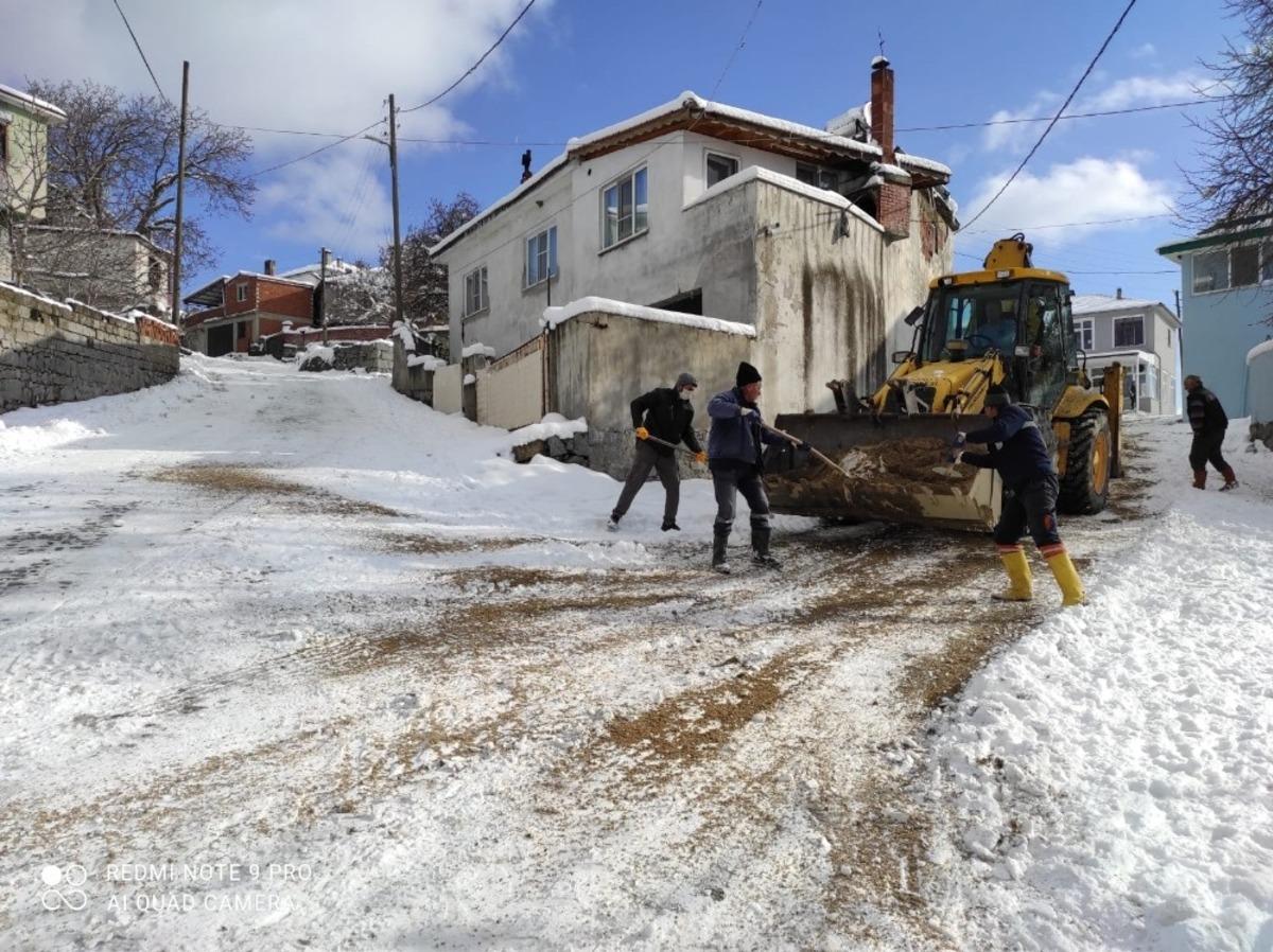 Burhaniye kar sınavında başarılı