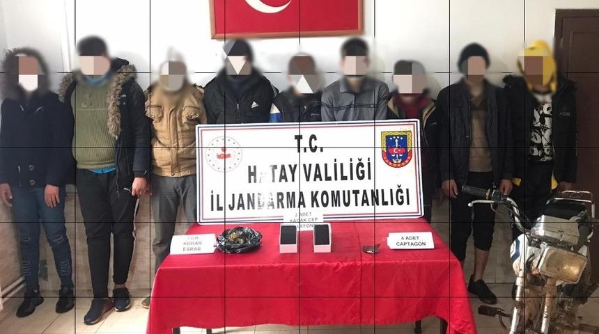 Hatay&rsquo;da jandarmadan g&ouml;&ccedil;men ka&ccedil;ak&ccedil;ılığı operasyonu