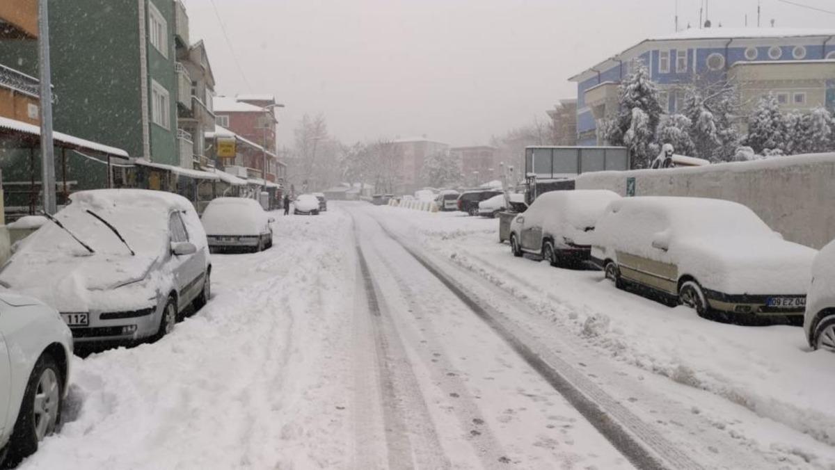 Zonguldak&rsquo;ta y&uuml;z y&uuml;ze eğitime bir g&uuml;n ara verildi