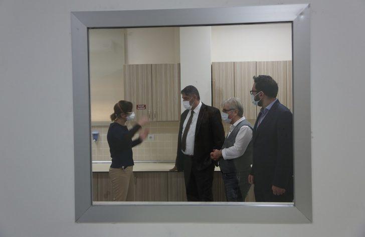 KBÜ Eğitim ve Araştırma Hastanesi Mikrobiyoloji Viroloji Laboratuvarı yenileniyor G1