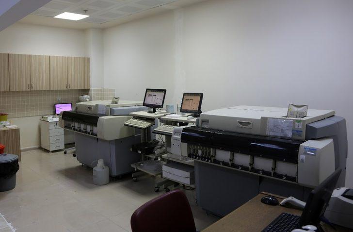 KBÜ Eğitim ve Araştırma Hastanesi Mikrobiyoloji Viroloji Laboratuvarı yenileniyor G3