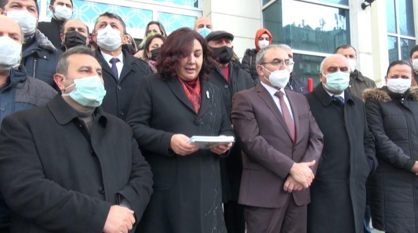 AK Parti&rsquo;nin İ&ccedil; Anadolu&rsquo;daki tek kadın il başkanı mazbatasını aldı