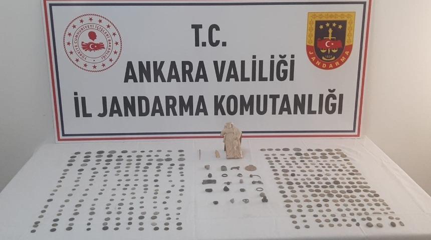 Jandarmadan tarihi eser ka&ccedil;ak&ccedil;ılarına darbe