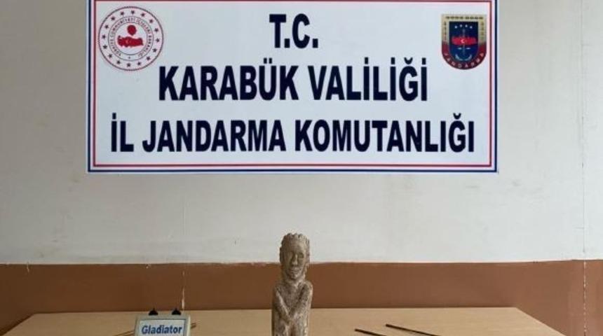 Karab&uuml;k&rsquo;te tarihi eser ka&ccedil;ak&ccedil;ılığı: 1 g&ouml;zaltı