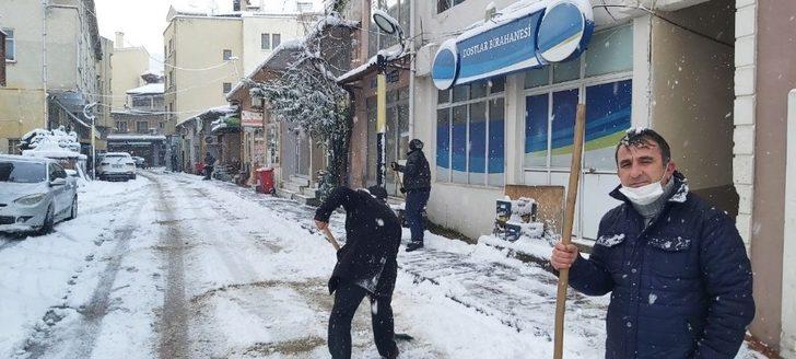 Cide beklenen kar yağışı ile beyaza büründü G2