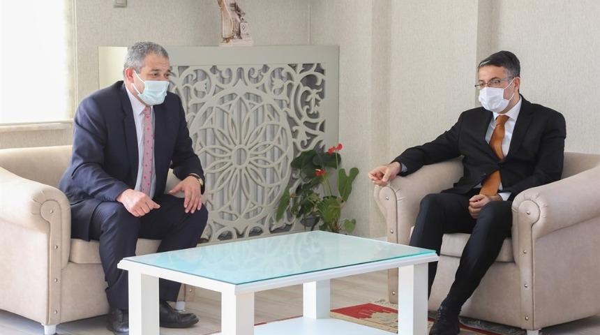 Vali Ali &Ccedil;elik: "Devletimiz zorda kalanın yanında"