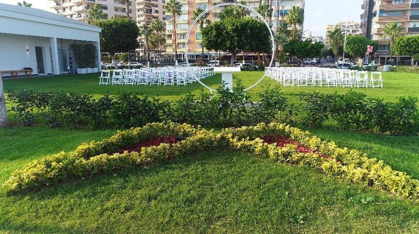 Mersin Büyükşehir Belediyesinin nikah salonu hizmete açıldı