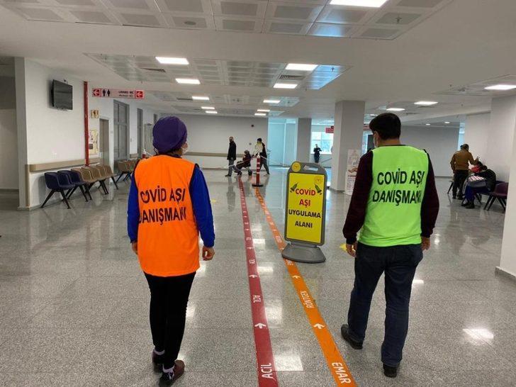 Başhekim Aktürk’te aşı oldu G2