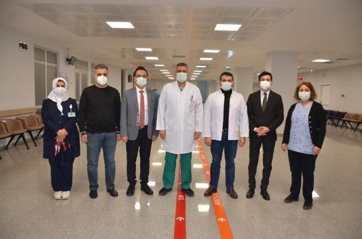 Başhekim Aktürk’te aşı oldu G3