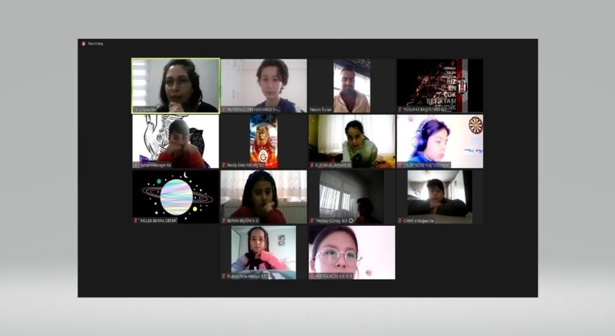 Milli Sporcu Nesim Turan Gediz Atat&uuml;rk Ortaokulu &ouml;ğrencileri ile buluştu