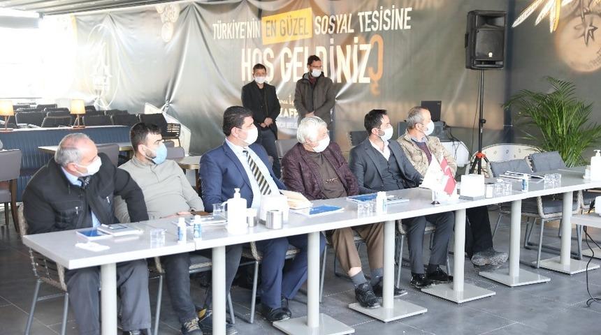 Başkan Bıyık, muhtarlara &ccedil;alışmaları anlattı