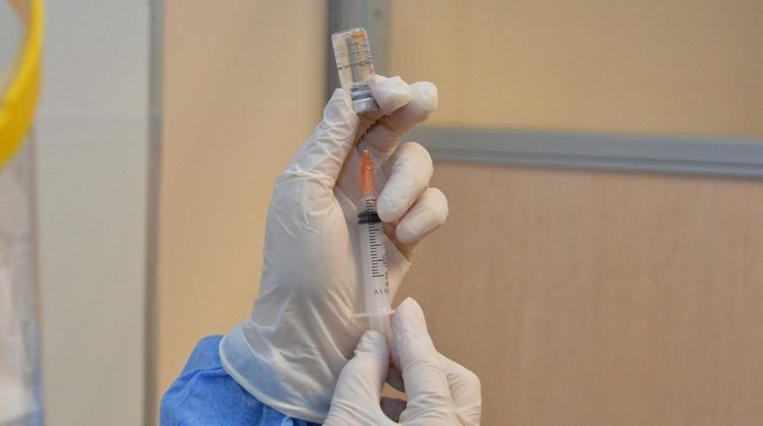 Aydın&rsquo;da huzurevleri ve yaşlı bakımevlerinde aşı uygulaması başladı