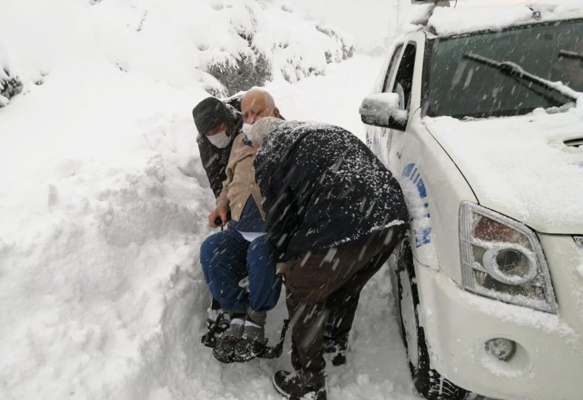 Kdz. Ereğli Belediyesi acil hastaların yardımına koşuyor