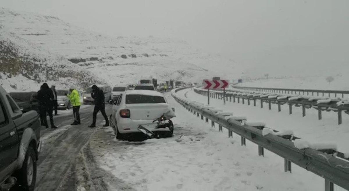 Mardin&rsquo;de zincirleme trafik kazası