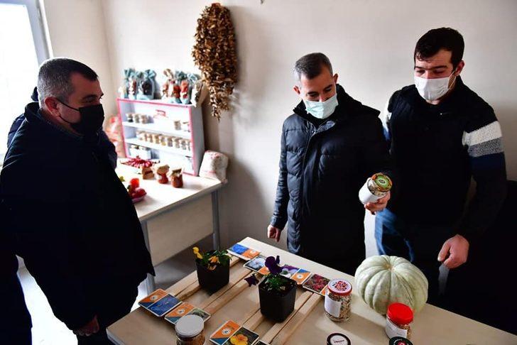 Yeşilyurt’te 2021 yılında 200 bin sebze ve meyve fidanı dağıtılacak G2