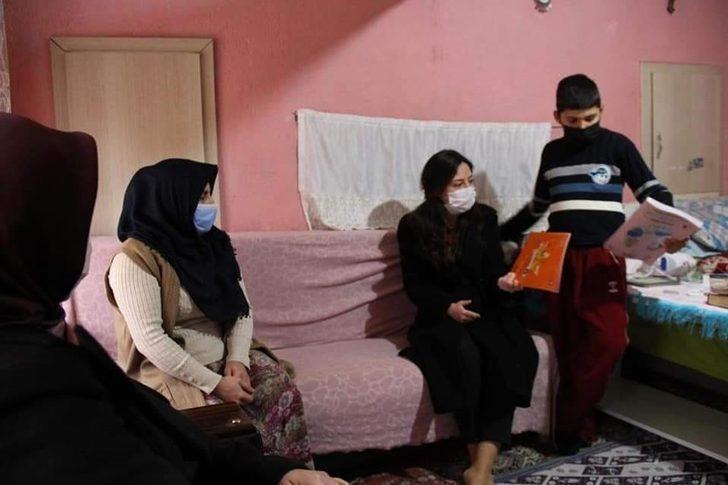 Kaymakam aileleri çat kapı ziyaret etti G4