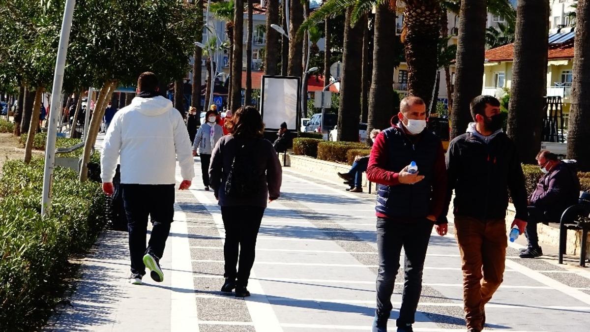 Memlekette kış, Marmaris&rsquo;te bahar havası