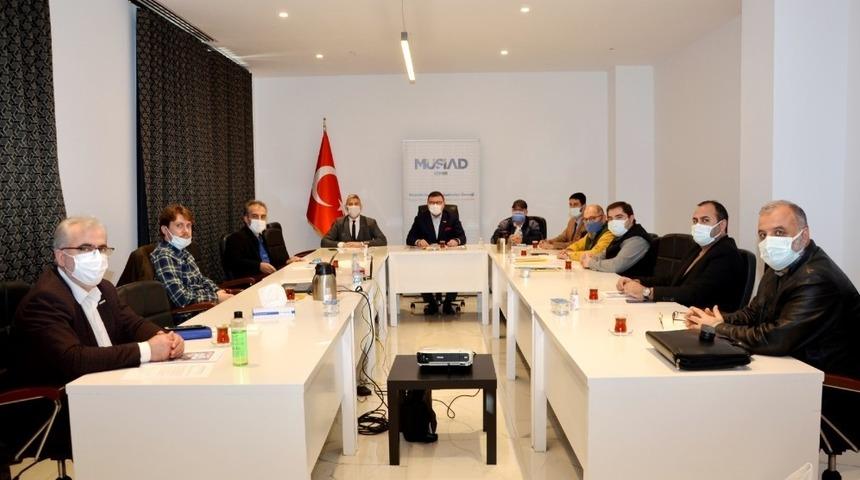 İzmir’deki sivil toplum kuruluşları Filistinli mülteciler için harekete geçti