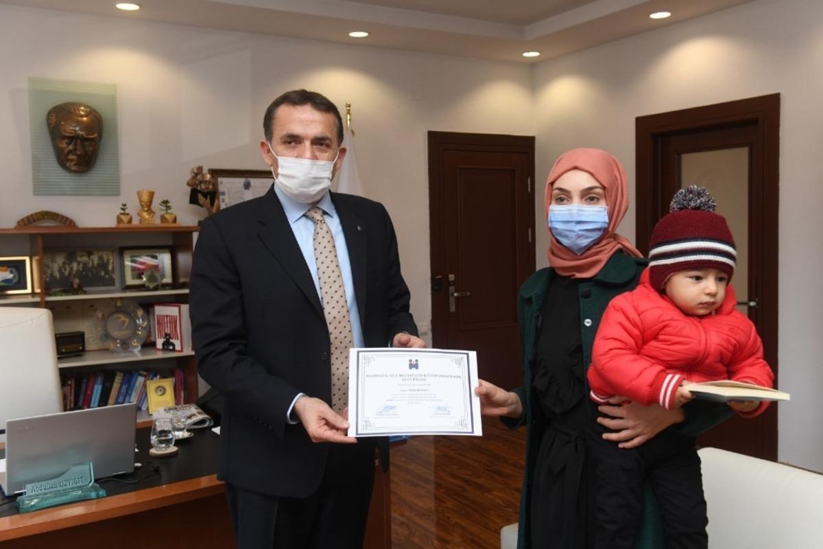 Erken &ccedil;ocukluk d&ouml;nemi eğitimleri aileleri mutlu ediyor