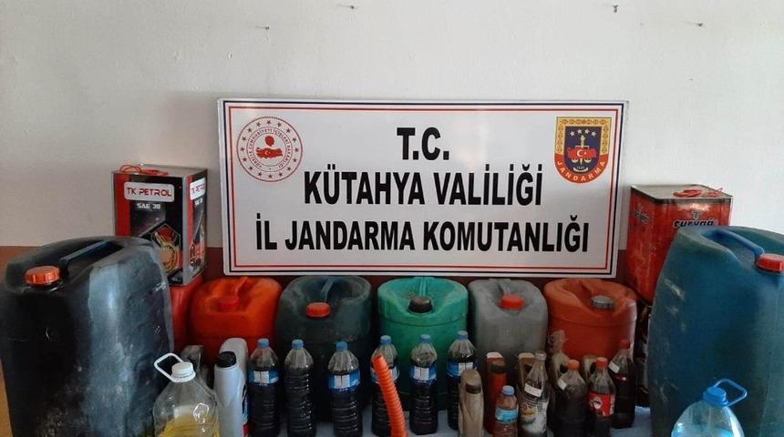 K&uuml;tahya&rsquo;da 226 litre ka&ccedil;ak akaryakıt ele ge&ccedil;irildi