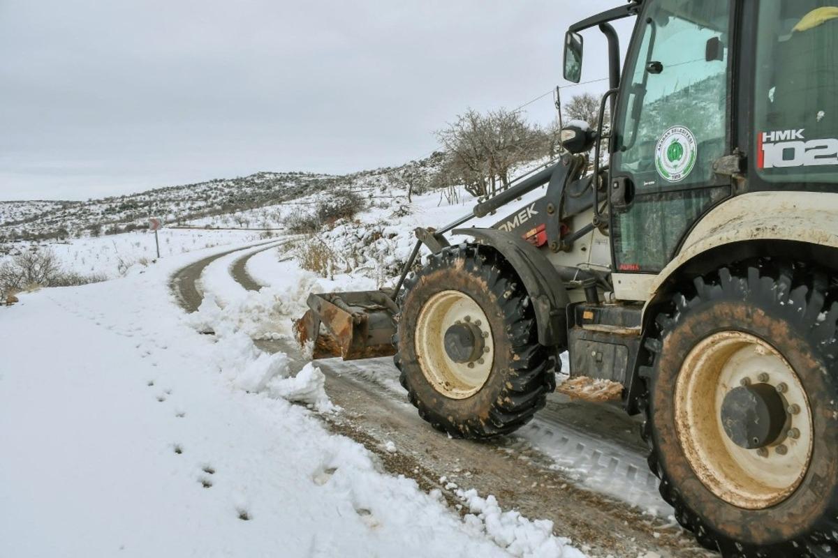 Araban&rsquo;da ekiplerin kar mesaisi
