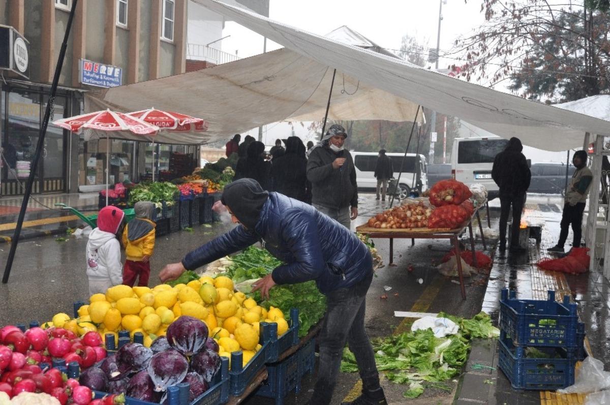 Artuklu esnafından kapalı pazar yeri talebi