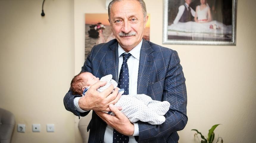 Didim’de “Hoş geldin Bebek” projesi yüzleri güldürüyor