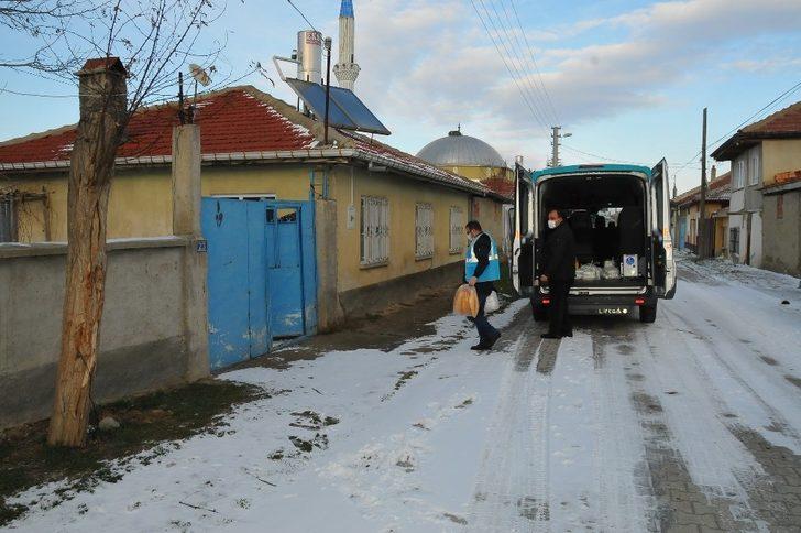 Akşehir Belediyesi’nden sıcak yemek desteği G3