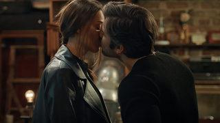 Alev Alev'e Rüya ve Ömer'in öpüşme sahnesi damga vuracak! Alev Alev 11. yeni bölümden 2. fragman yayınlandı! 