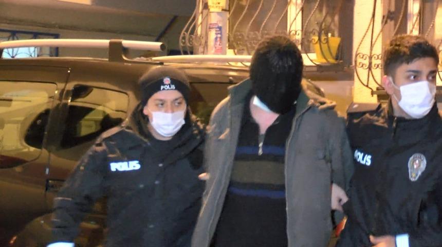 Üsküdar'da rehine krizi! Annesi ikna edince teslim oldu