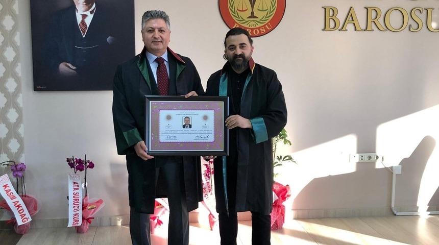 Eğitimci Akdağ, avukat oldu